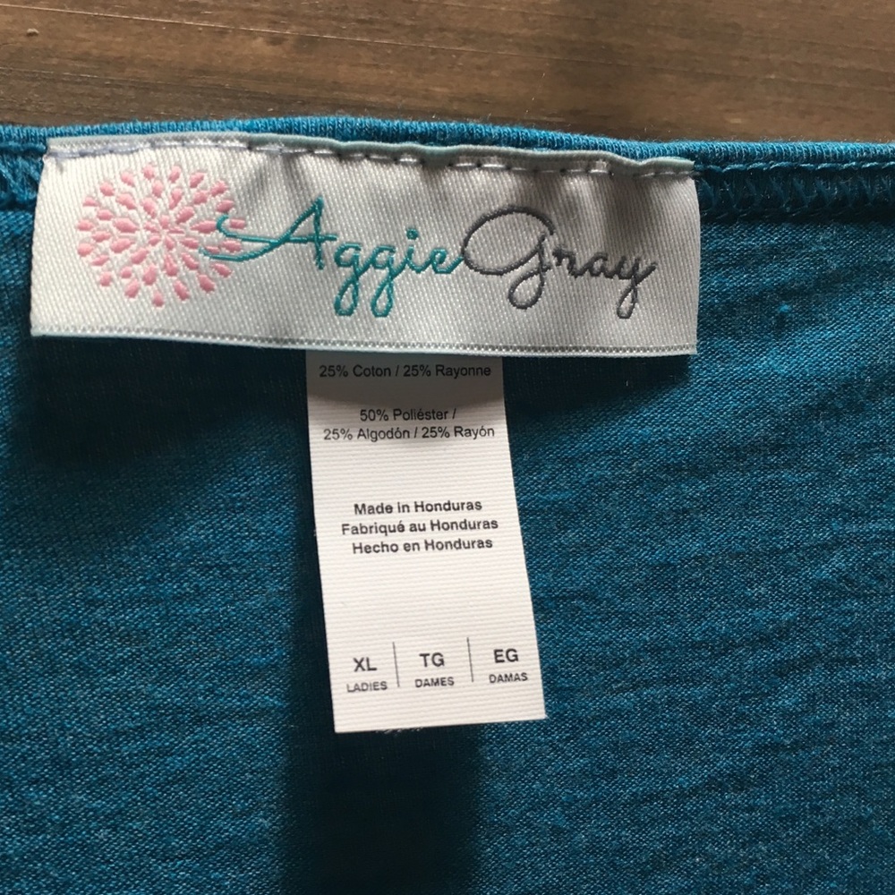 Ladies knit top - Picture 3 of 3
