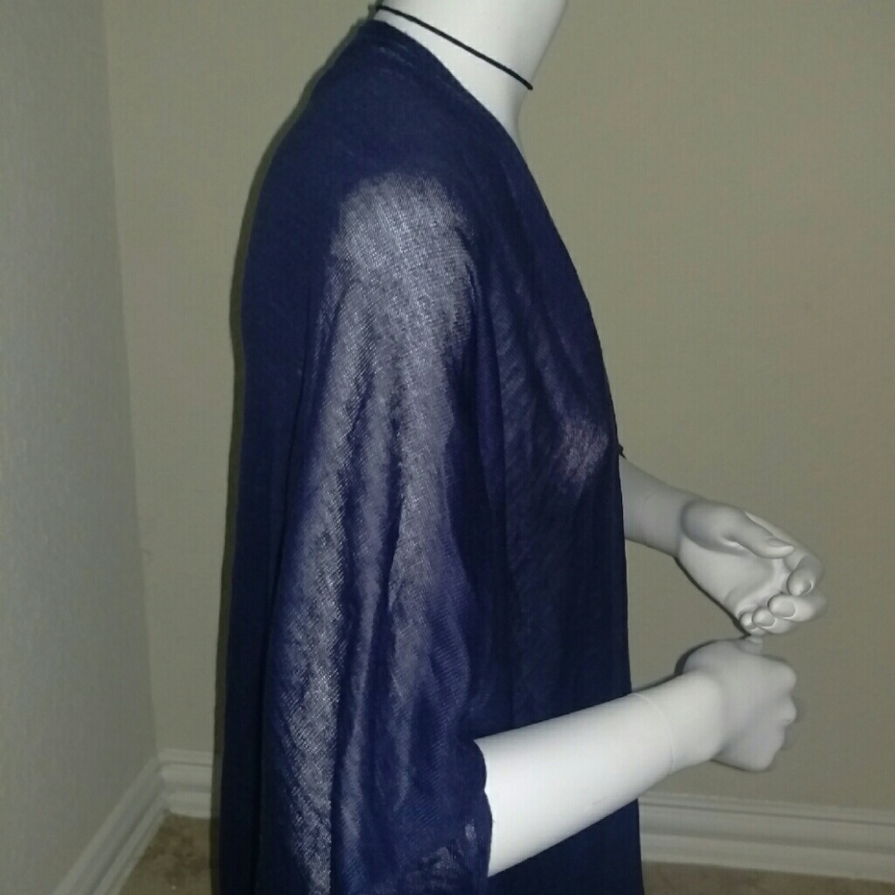 Collection 18 wrap - Picture 2 of 3
