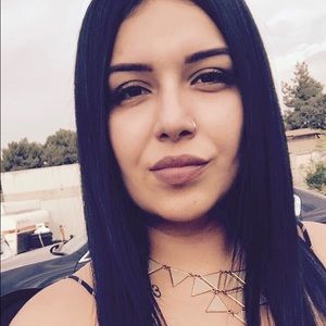Meet your Posher, Maritza