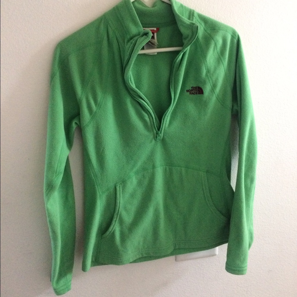 For felecia000 green north face pullover