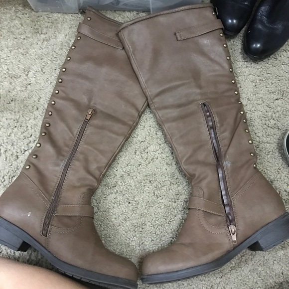 brown high boots - Picture 3 of 3