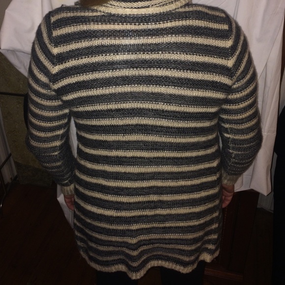 Knitted sweater - Picture 3 of 4