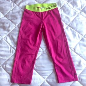 Nike pro crop leggings