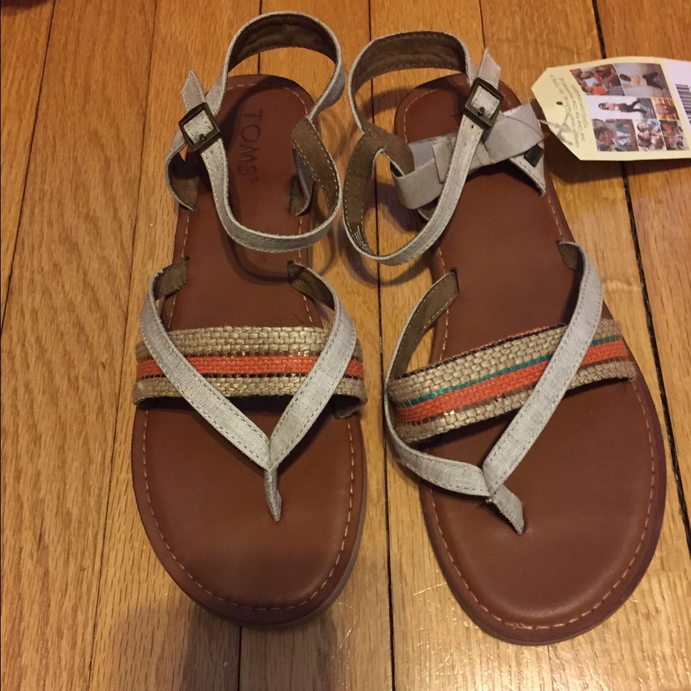 Women's Toms sanders size 8