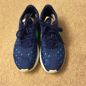 Nike women's size 7