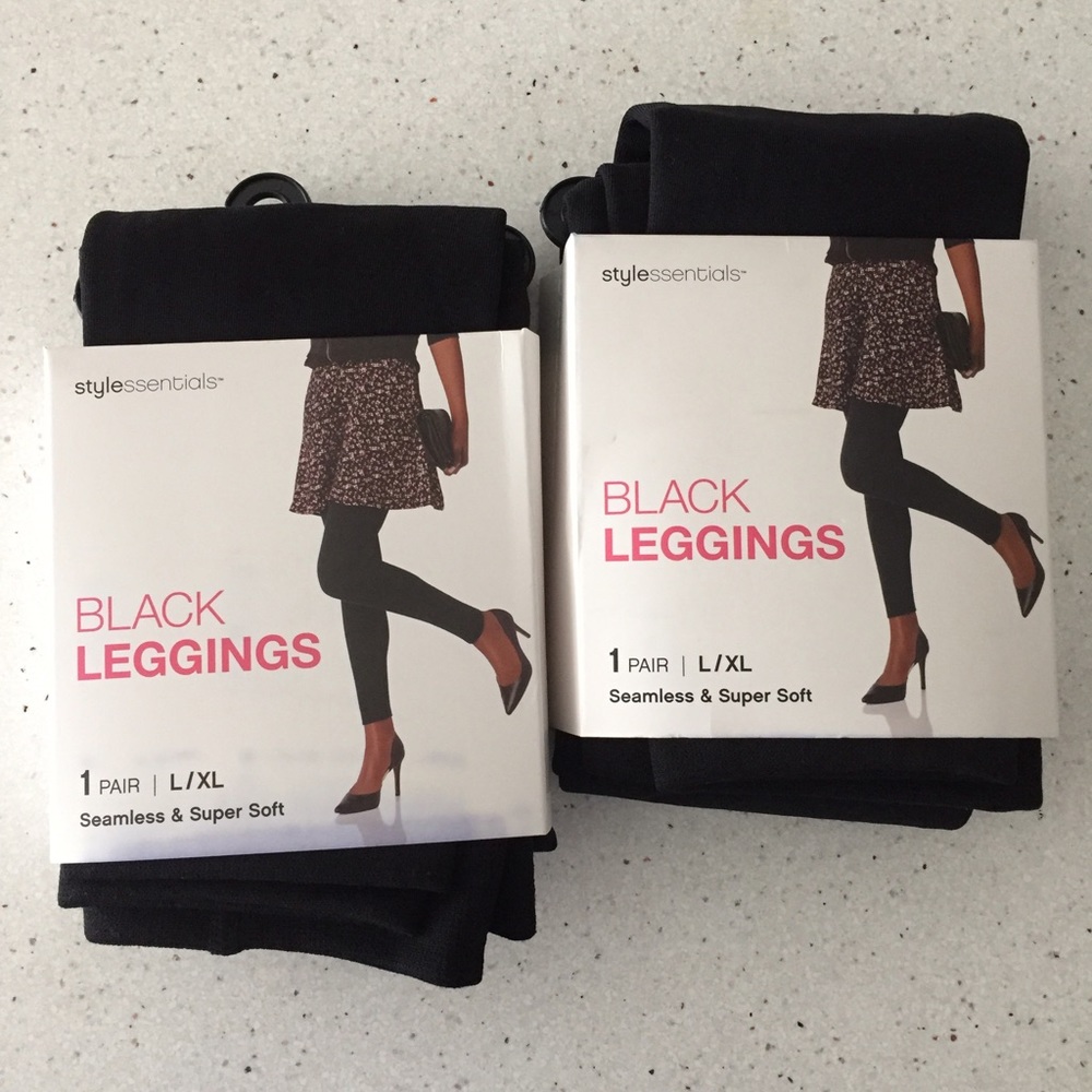 Black leggings