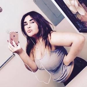 Meet your Posher, Abby