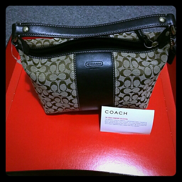 NWOT Small Coach signature handbag - Picture 2 of 10
