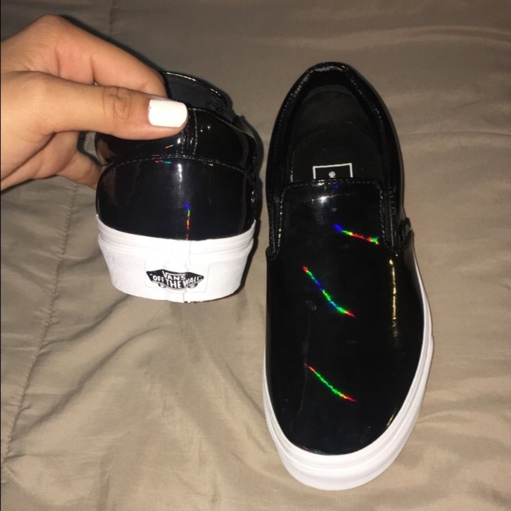Black holographic Vans
