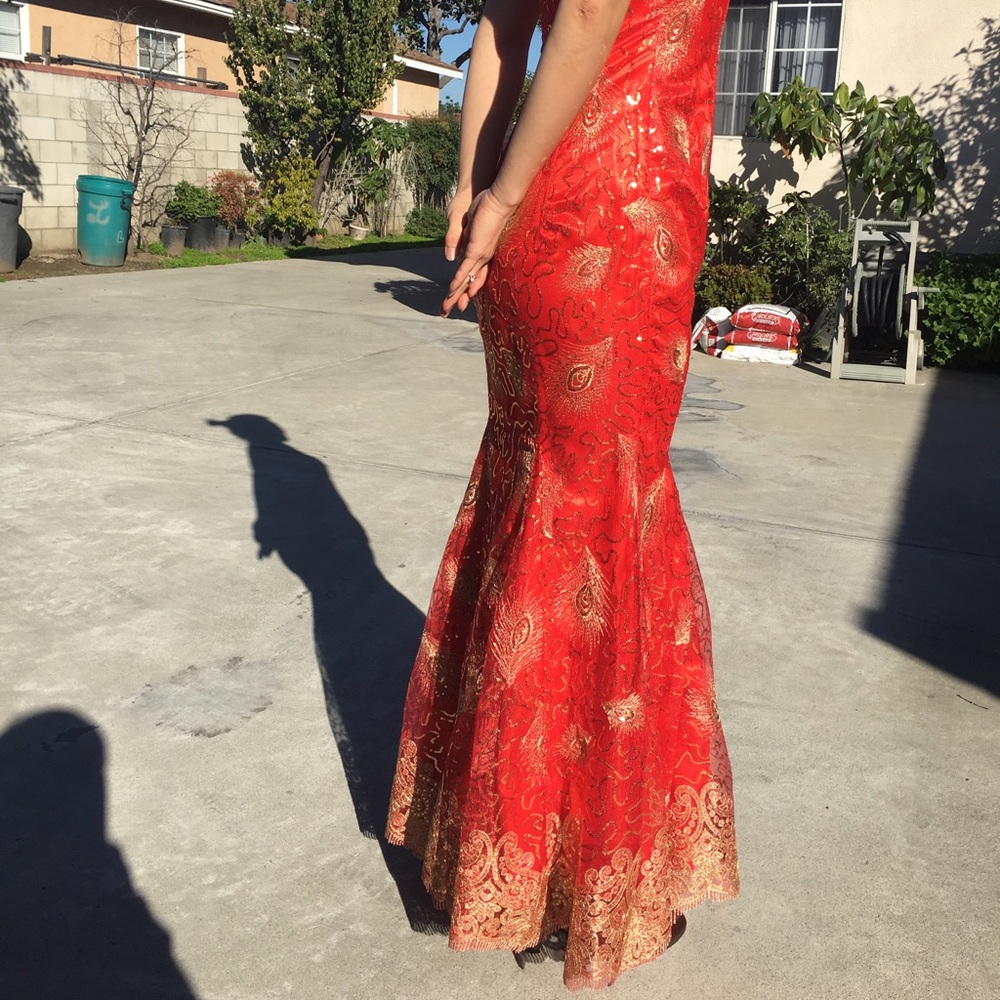Dress - Picture 3 of 8