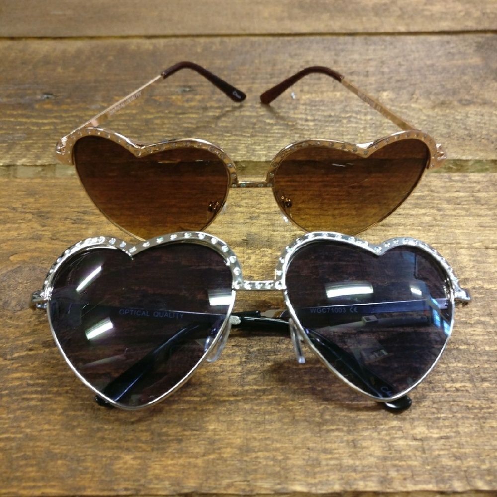 Silver Rhinestone Heart Eyes Sunglasses NEW! - Picture 3 of 4