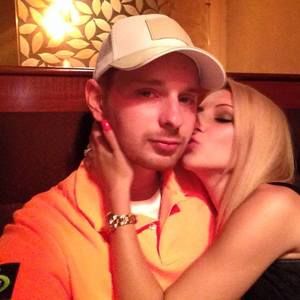 Meet your Posher, Zachary