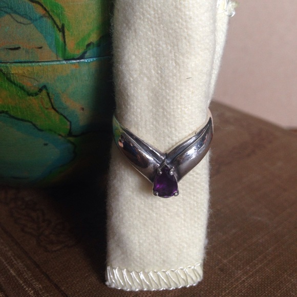 SOLD ON MERC - Picture 2 of 4