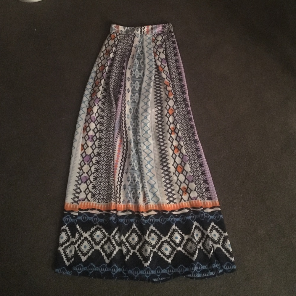 Maxi skirt