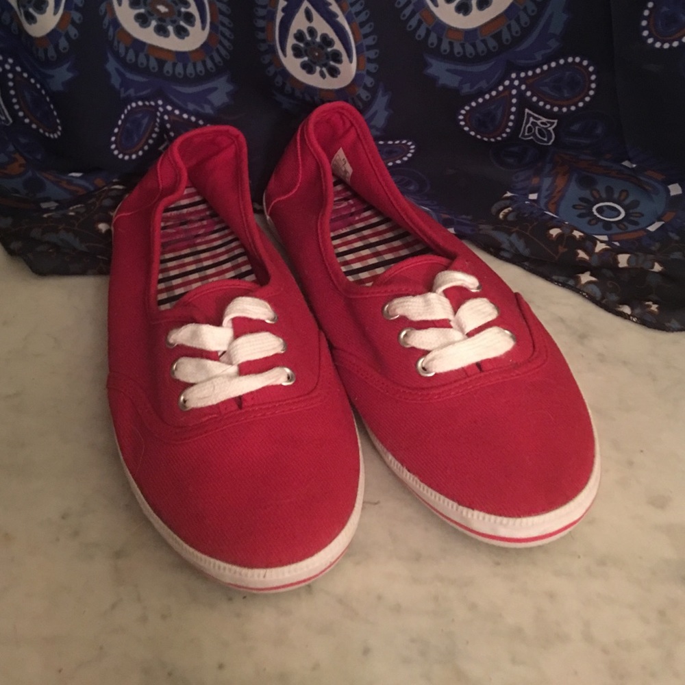Red casual flats