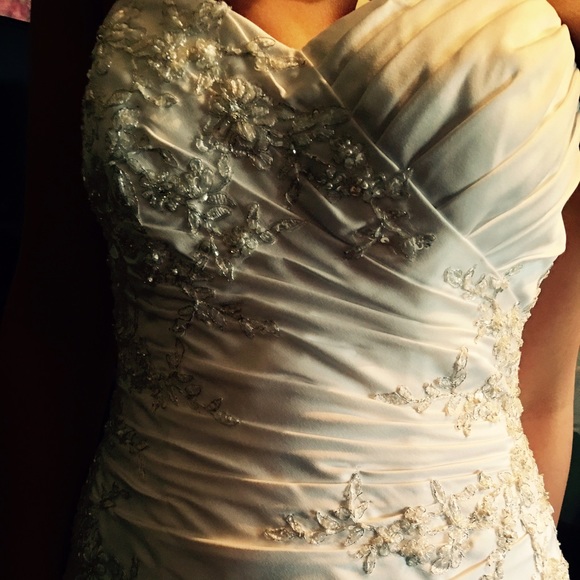 👗Beautiful Beaded Wedding Dress👰 - Picture 4 of 4