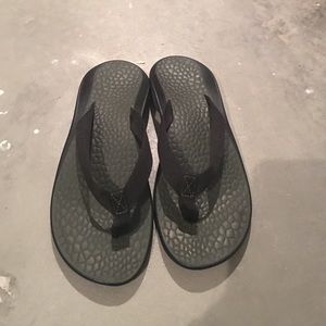 Chaco flip flops