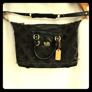 Authentic coach handbag 👜 *No LO868-12947.