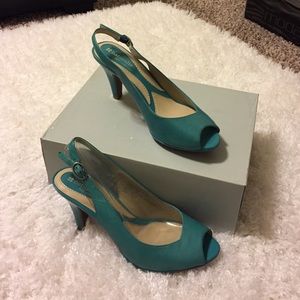 Naturalizer N5 Comfort Teal Sandals