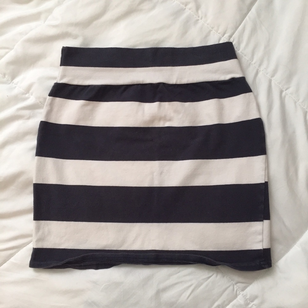 striped pencil skirt