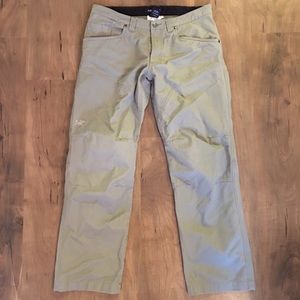 Men's NWOT Arc'teryx Pants 34x32