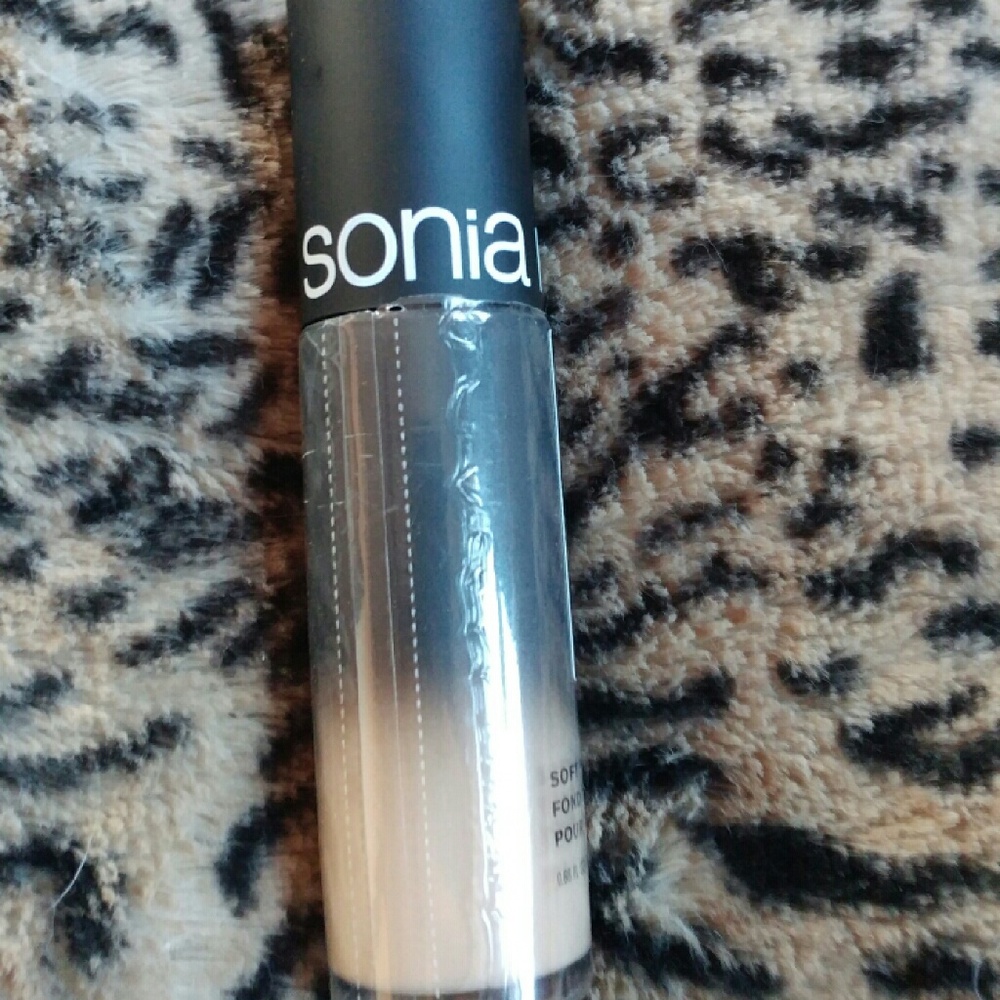 Sonia Kashuk foundation