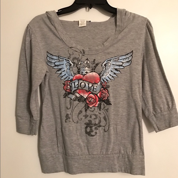 Gray hooded top with heart, love, and wings design - Picture 1 of 3