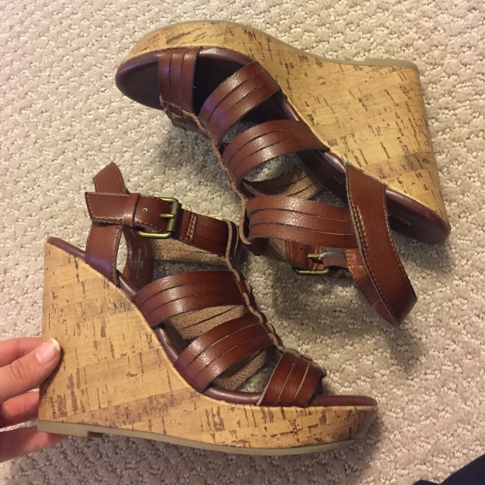 Brown wedges