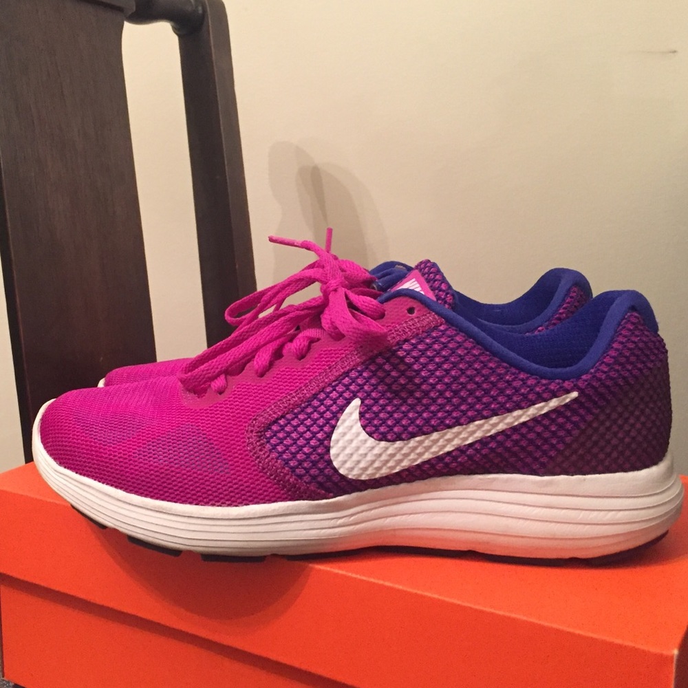 Nike Revolution 3