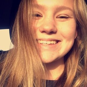 Meet your Posher, Rayna