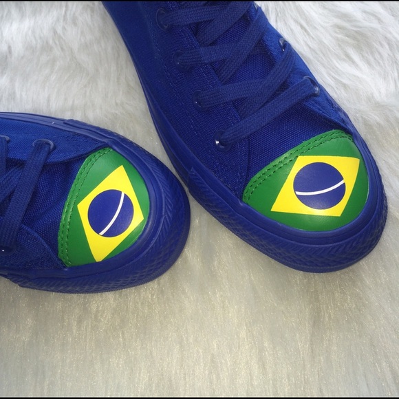 ✨1 HOUR SALE Converse women’s Brazil shoes - Picture 2 of 6