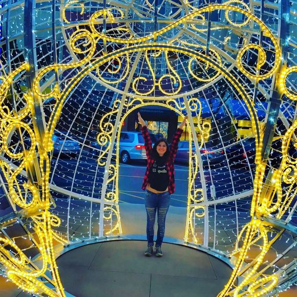 Meet your Posher, Sarah - Picture 1 of 1