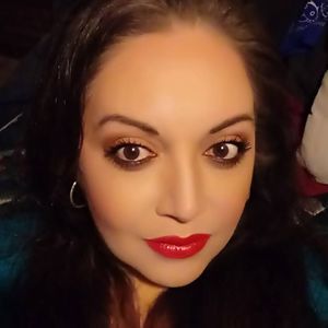 Meet your Posher, Valerie