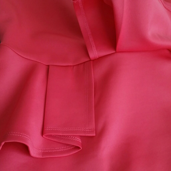 Red Dress - Picture 3 of 4