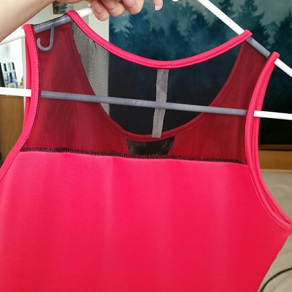 Red Dress - Picture 4 of 4