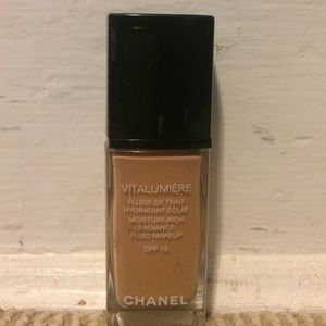 Chanel Vitalimiere liquid foundation
