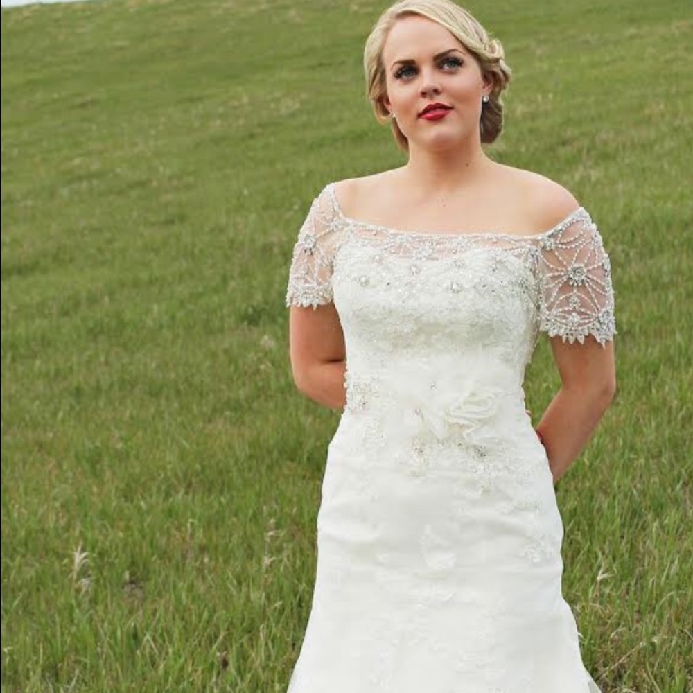 My Maggie Soterro Wedding Dress - Picture 2 of 4