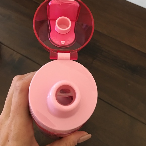 NWT Minnie Water Bottle - Picture 3 of 3