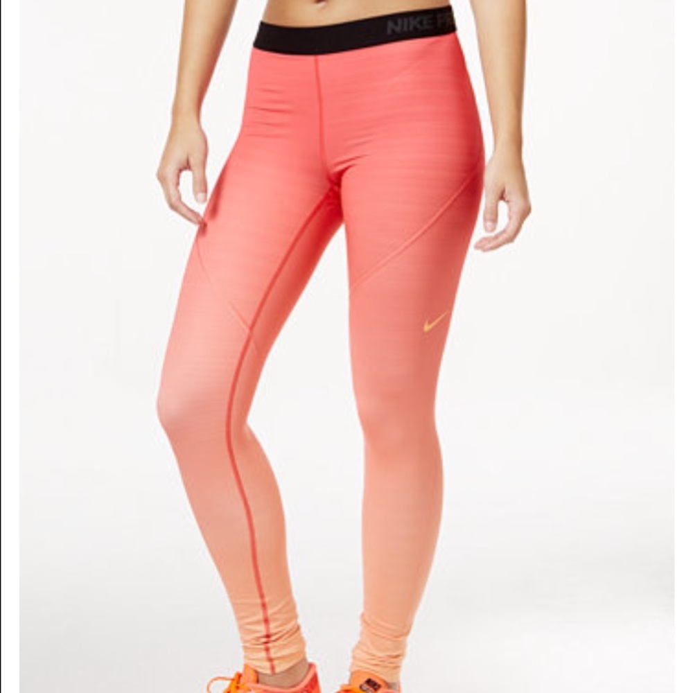 Medium Nike leggings