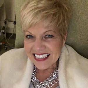 Meet your Posher, Sharron