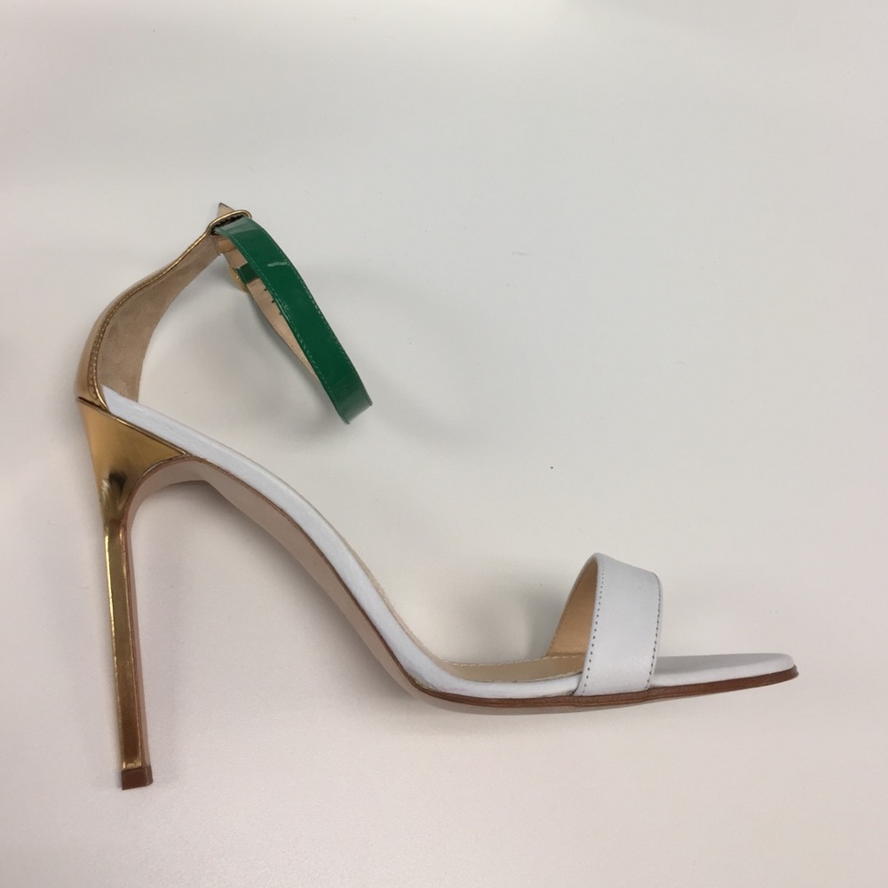 Manolo Blahnik x Lisa Perry Collaboration Heels - Picture 2 of 4