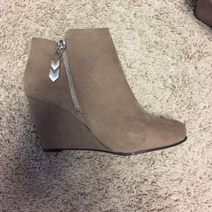 BCBG wedge bootie