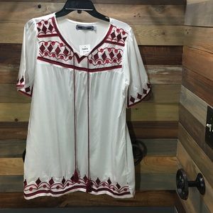 White/red Geo peasant top