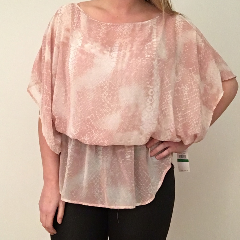 NWT Cynthia Steffe Silk atop