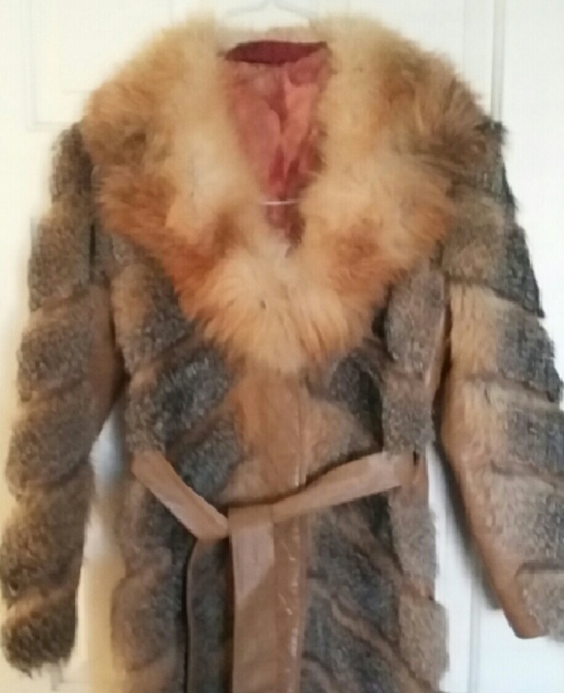 GORGEOUS GENUINE FUR COAT!!!