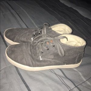 Taupe Aviator Twill Men's Paseos Mid 
Men's size 9