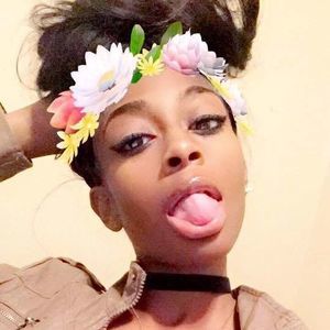 Meet your Posher, Kayy