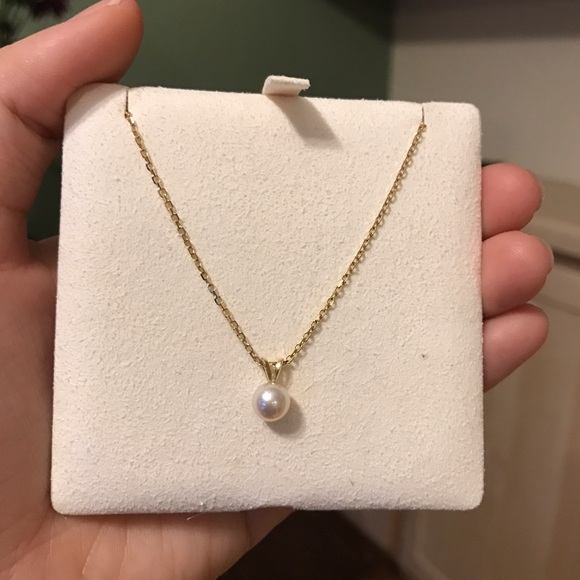 MIKIMOTO Akoya Cultured Pearl in Yellow Gold - Picture 3 of 6