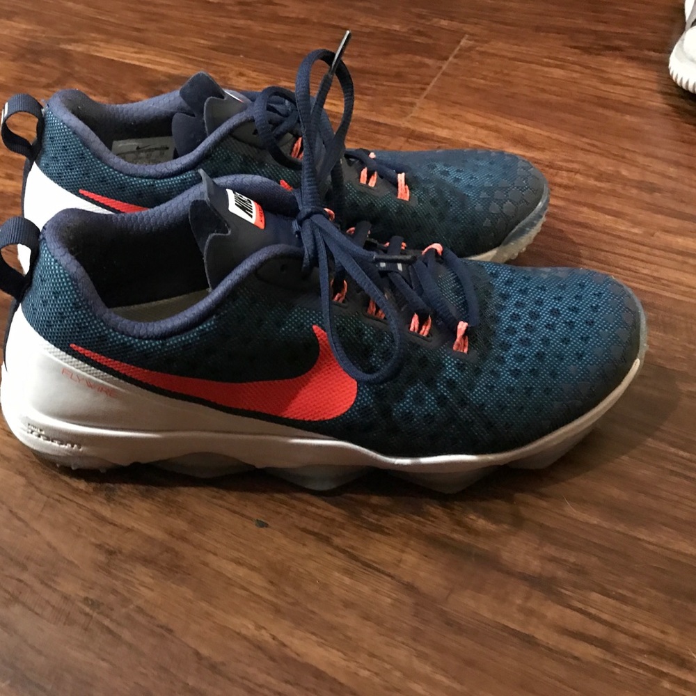 Nike hypercross tr2 shoe, mint condition - Picture 2 of 2