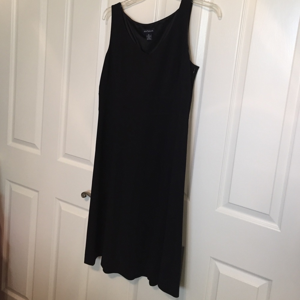 Simple & elegant Ann Taylor black dress